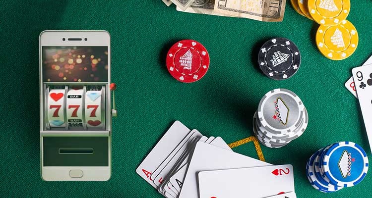 Why Do Land-Based Casinos Take Second Place to Online Casinos?